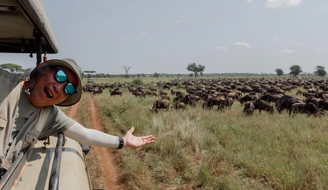 6-day Great Wildebeest Migration safari Mara River crossing